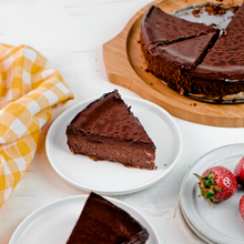 Low Carb Premium Dark Chocolate Cheesecake (keto, sugar-free, gluten-free)